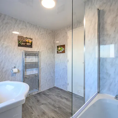 Rb46Gs - Cozy Double Room In West Yorkshire